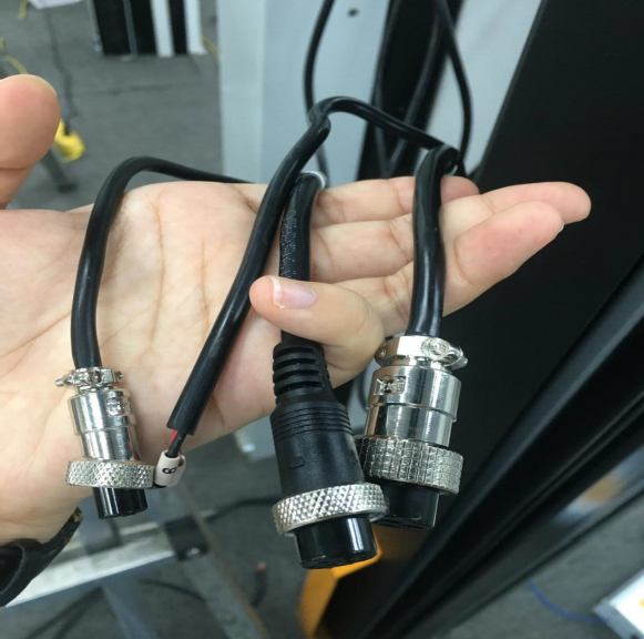 成人午夜免费APP快速門接線