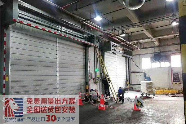 石油化工車間安裝硬質快速卷簾門