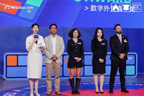 上圖為：另外四國的真牛獎海外選手