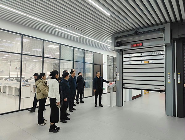 成人午夜免费APP門業午夜福利片