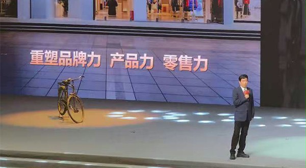 波司登集團董事長高德康分享創業曆程與品牌發展 波司登集團董事長高德康分享創業曆程與品牌發展